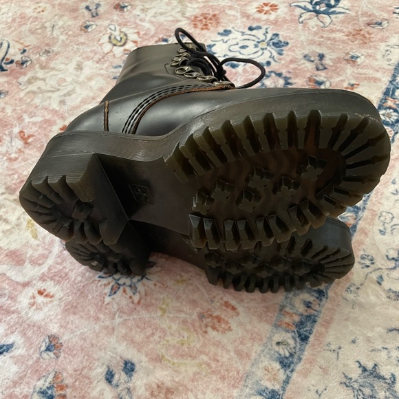 Dr Martin’s size 6 boots - Picture 8 of 12